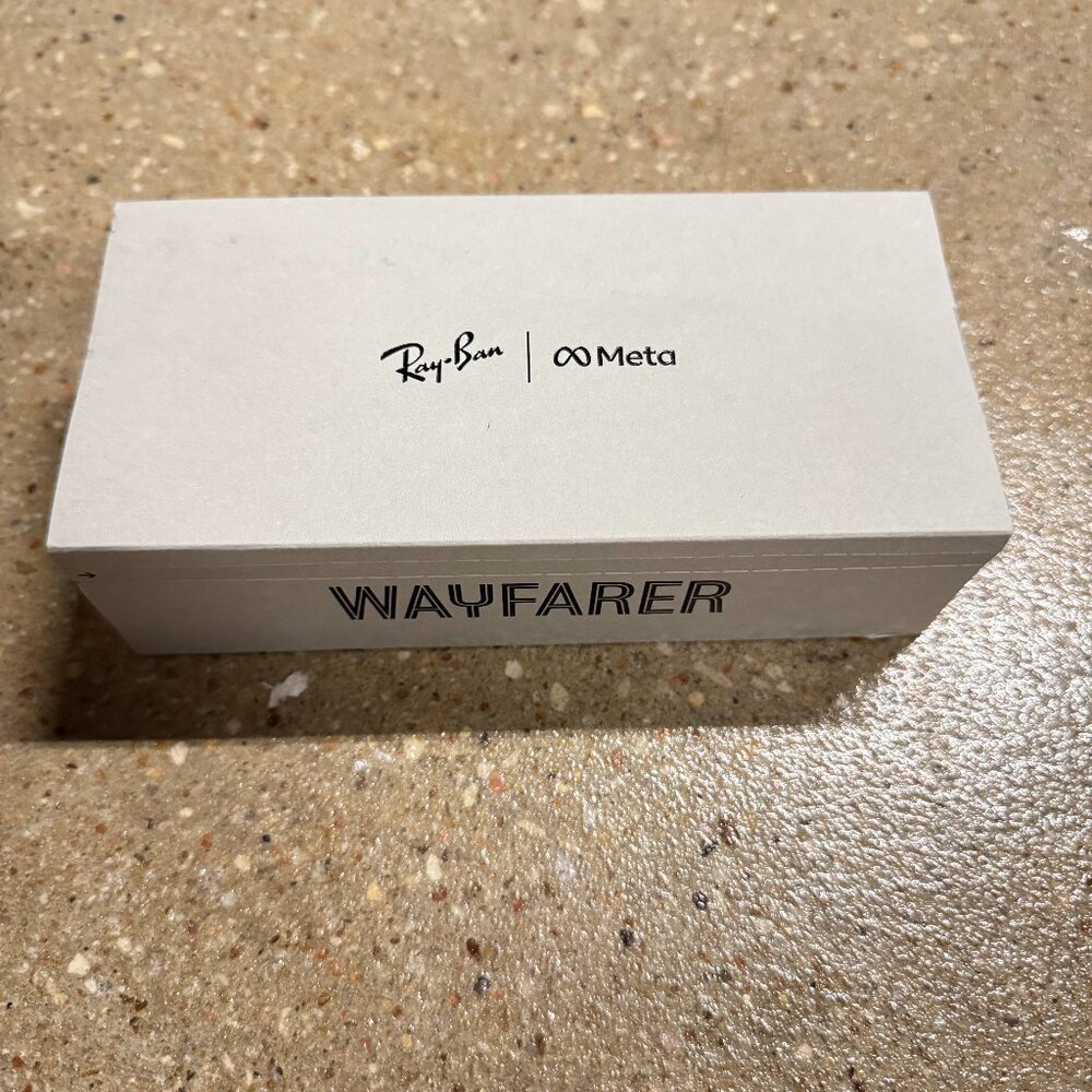 Ray-Ban Meta Wayfarer Smart Glasses RW4006 Black w/ Case NEW